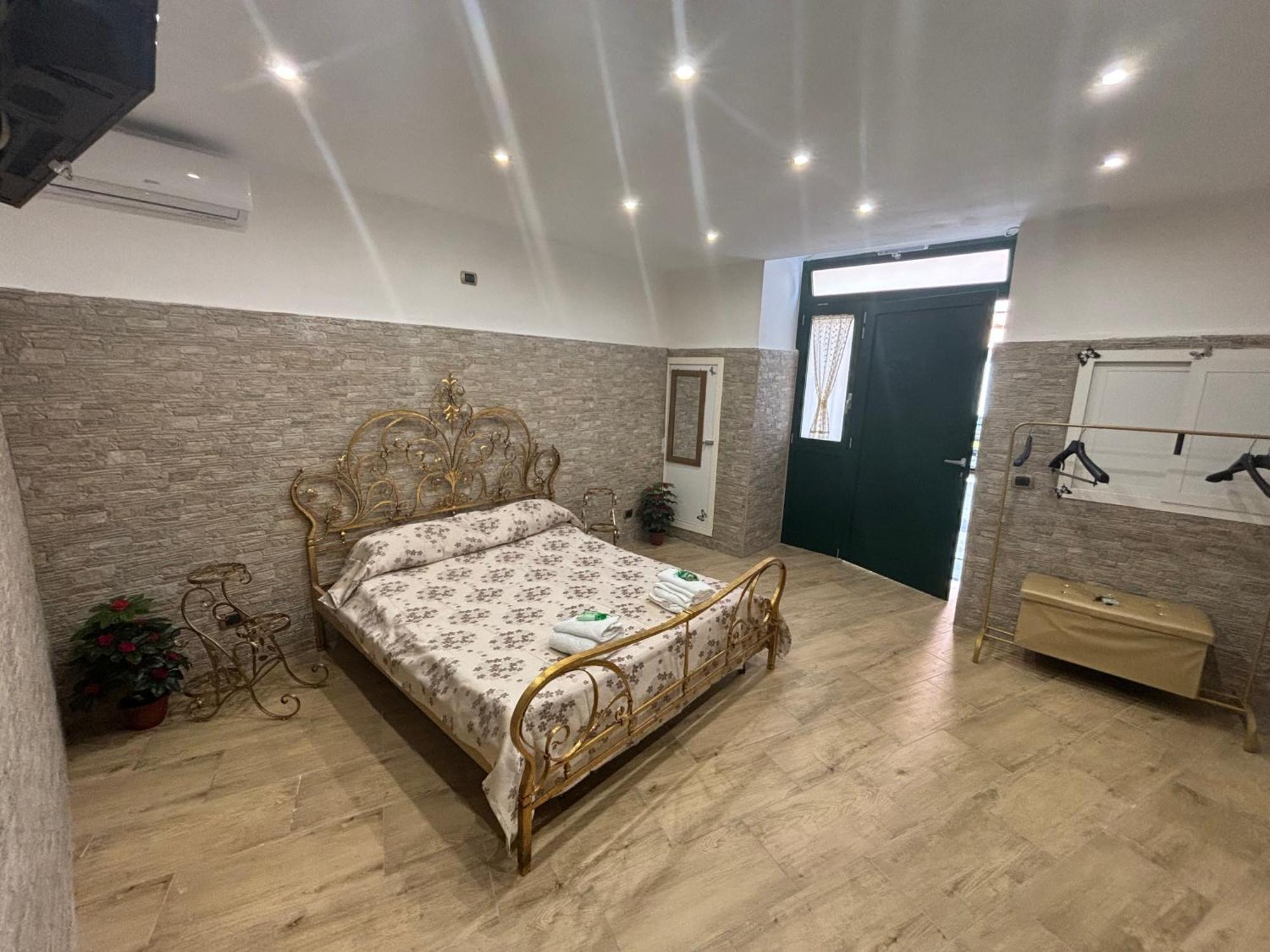 B&B La Storia Bari Exterior photo